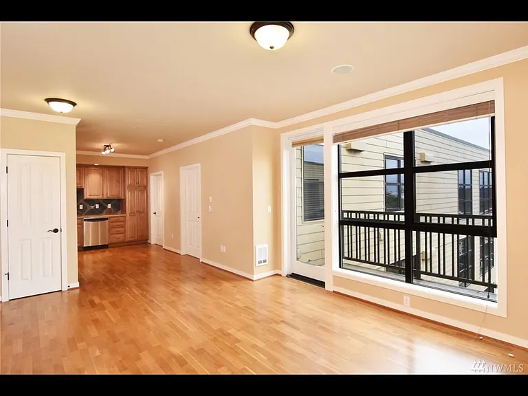 4116 California Ave SW — Photo 4