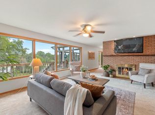 1118 Sunset Ct, Grafton, WI 53024