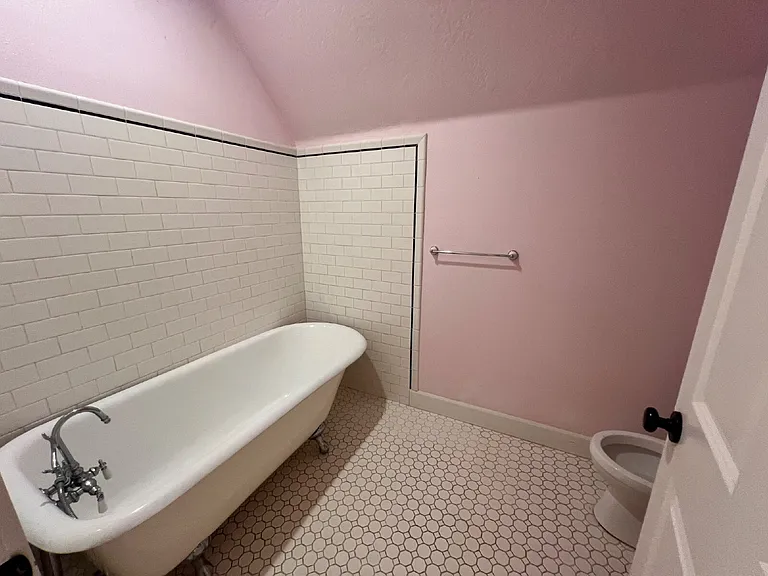 395 Ellie Ln — Photo 17