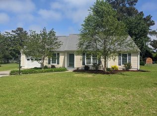 610 N 40th Rd, Morehead City, NC 28557