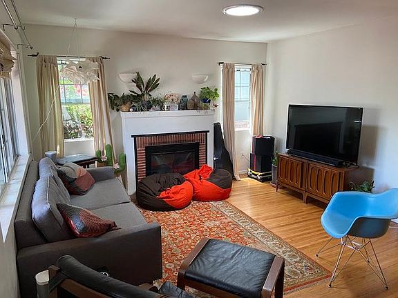2nd image of 2343 Pier Ave