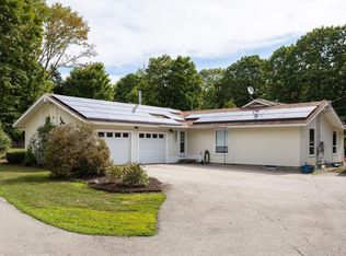 39 Lyons Rd, Dudley, MA 01571
