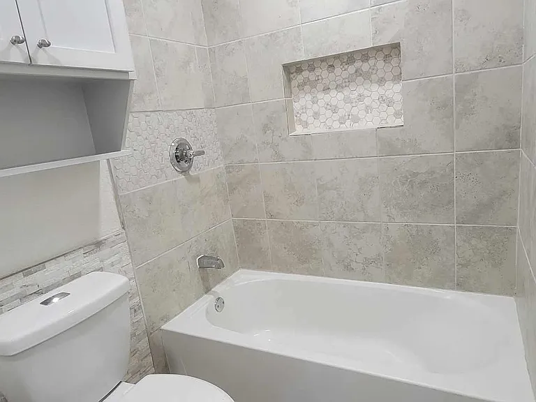 7409 Valeda Dr — Photo 15