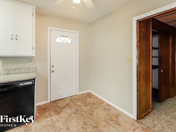 4th image of 3416 S Hardy Ave