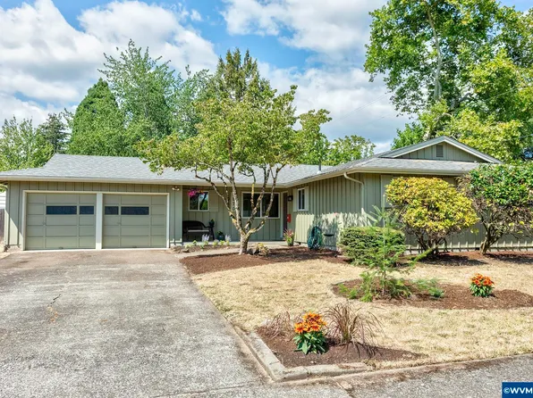 1870 NW Locust St, Corvallis, OR 97330