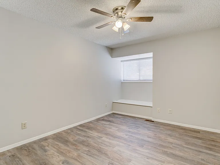 1140 Holli Springs Ln #D — Photo 10