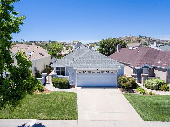 2nd image of 934 Sendero Ave