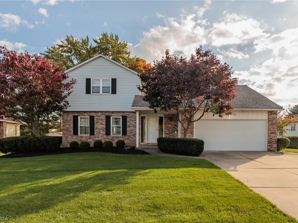 16945 Antler Ln, Strongsville, OH 44136