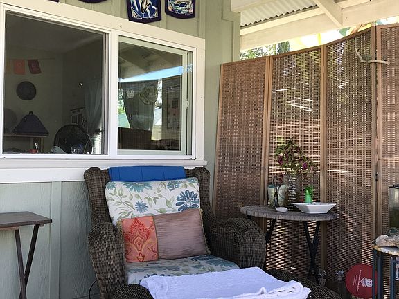 Listen to the ocean and relax with the trade winds on the lanai.