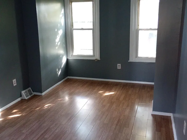 4316 Wyalusing Ave — Photo 6