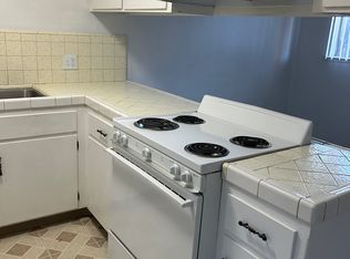 322 E Florinda St, Hanford, CA 93230