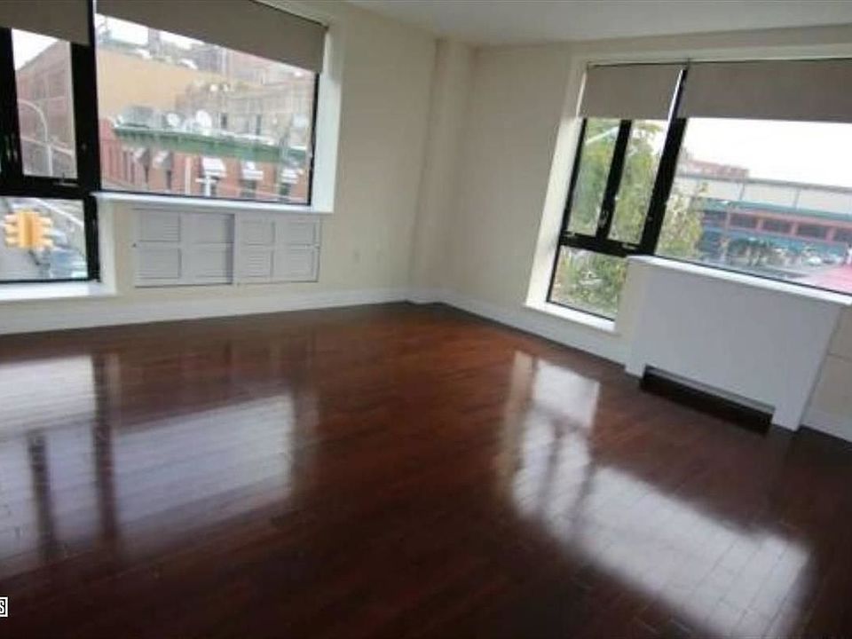 1st image of 3002 30th St APT 202
