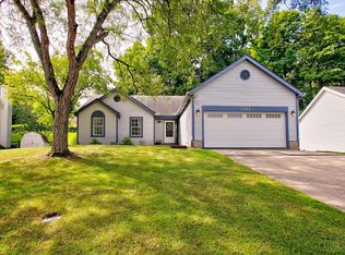 7213 Bluecrest Dr, Cincinnati, OH 45230