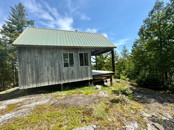 998 Cape Rosier Road, Brooksville, ME 04642