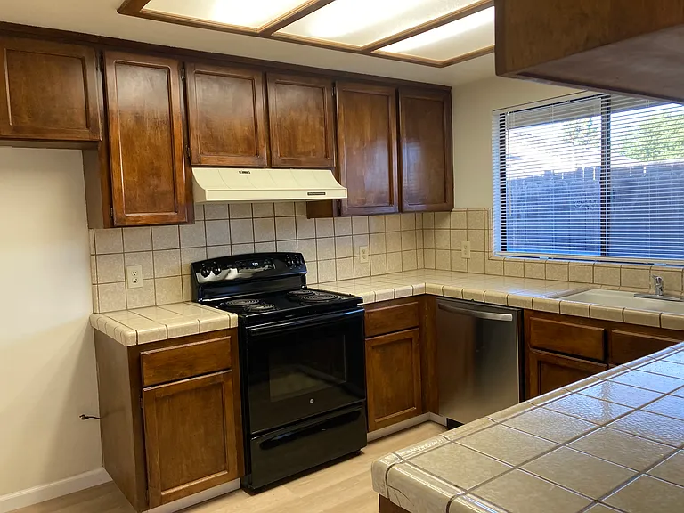 12499 Georgia Ct #B — Photo 4