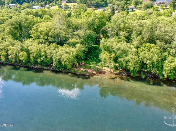 3 Island Rd, Lock Haven, PA 17745