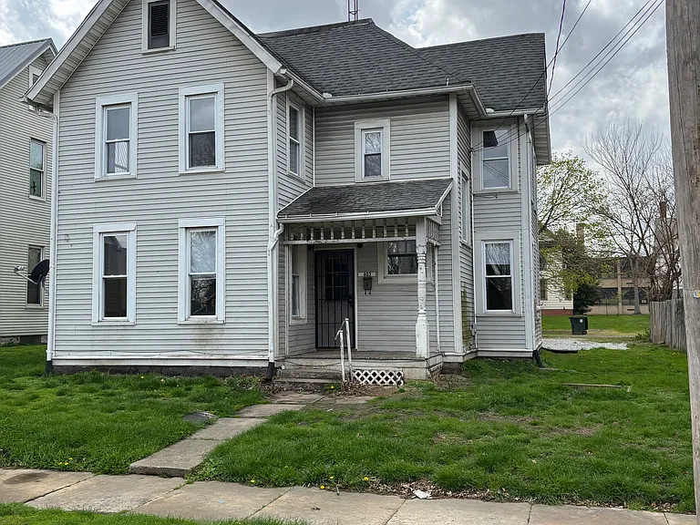 803 Garfield Ave SW — Photo 1