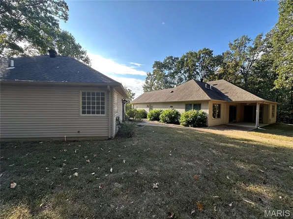 407 Ahr Strom Dr, Owensville, MO 65066