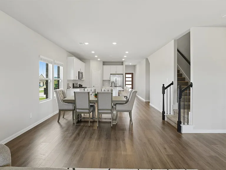 2275 Cliff Springs Dr — Photo 10