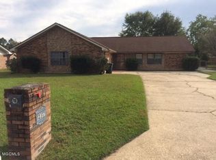 12317 Marlowe Pl, Ocean Springs, MS 39564