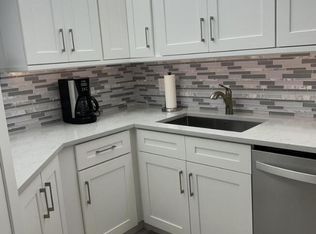 5851 Camino Del Sol APT 203, Boca Raton, FL 33433