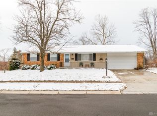 4600 Sydenham Dr, Englewood, OH 45322