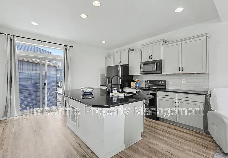 6020 Ashmore Ln — Photo 7