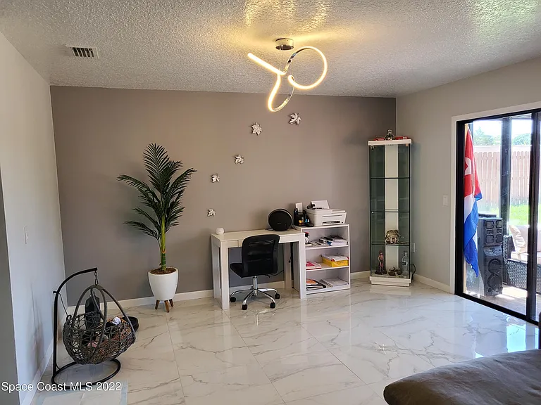 10 Bogart Pl — Photo 7