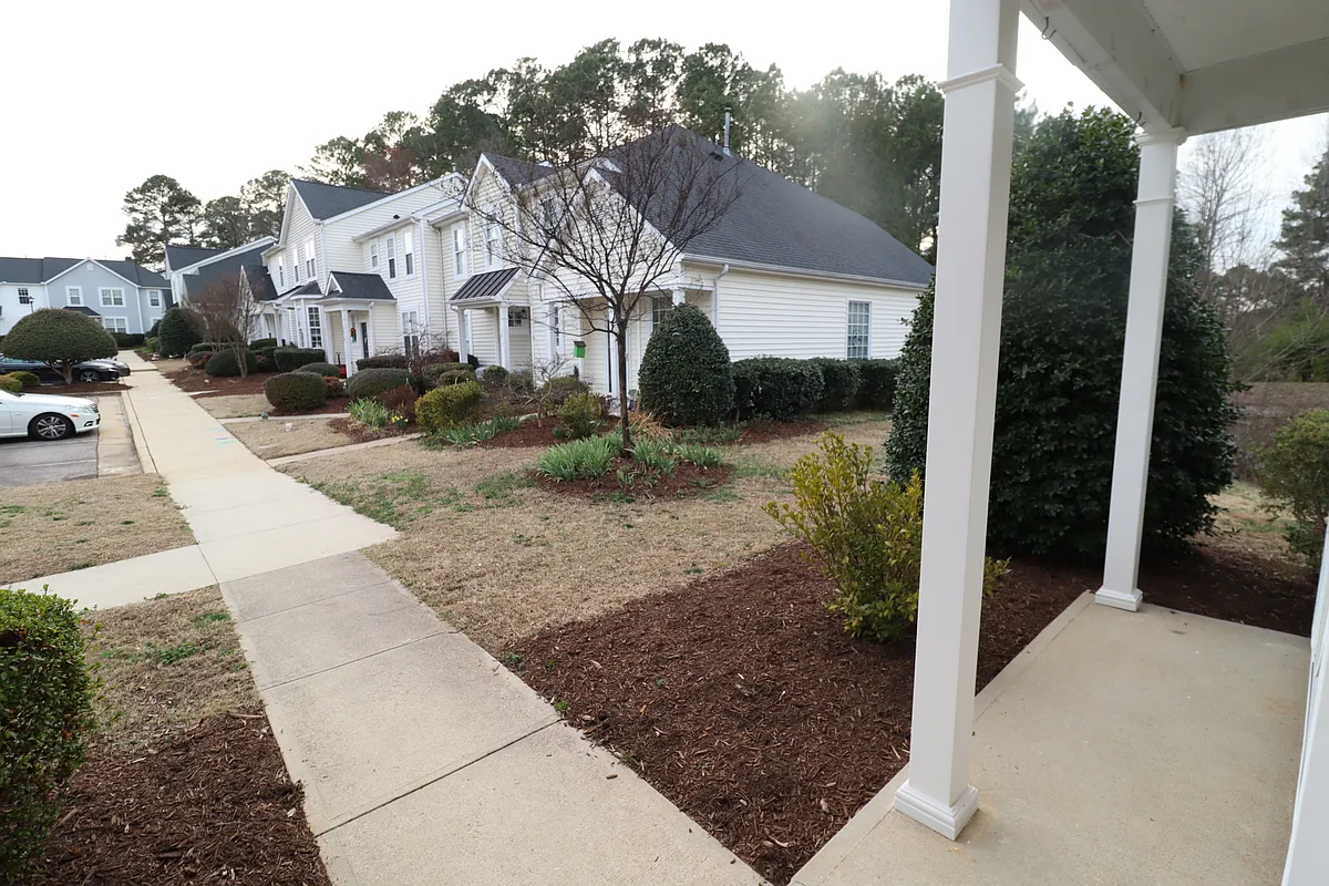 Building Photo - 3013 Silky Dogwood Trl