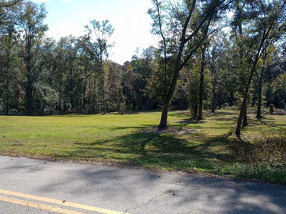 2nd image of SW Briarbrook Pl
