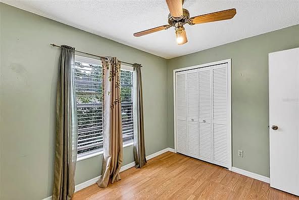 1st image of 886 N Jerico Dr