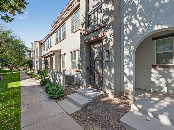 2nd image of 2349 E Hidalgo Ave