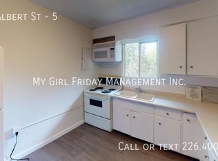 101 Albert St #5, Waterloo, ON N2L 3S9