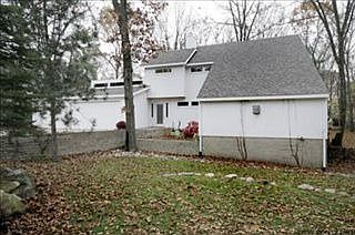 2nd image of 5093 Colony Woods Dr