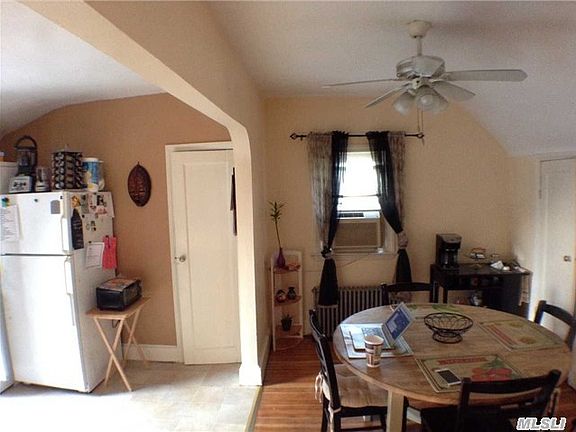 5th image of 225 Pinelawn Ave