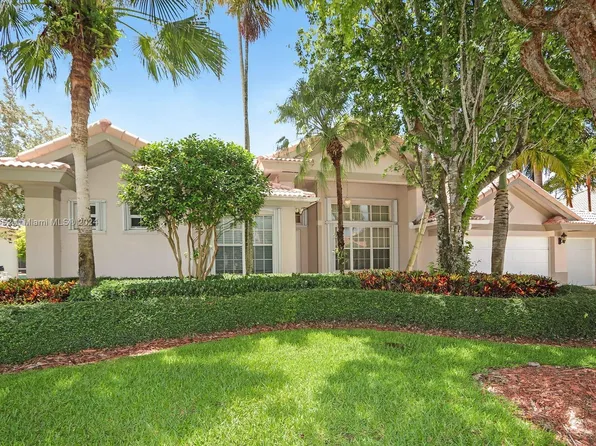 2805 Fairways Dr, Homestead, FL 33035