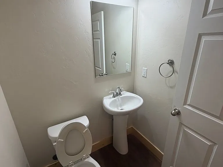 20 Culver Pl — Photo 6