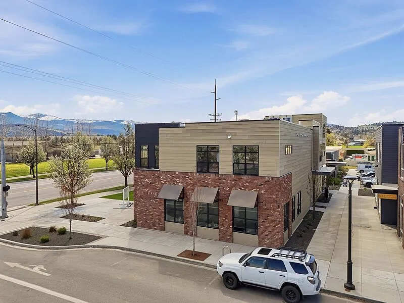 Building Photo - 21806 E Indiana Ave #202