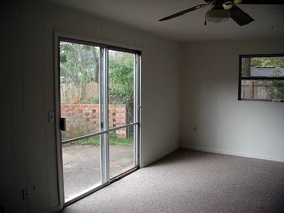 5th image of 4022 Schirra Dr