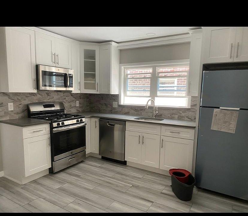1st image of 918 Wilcox Ave #1