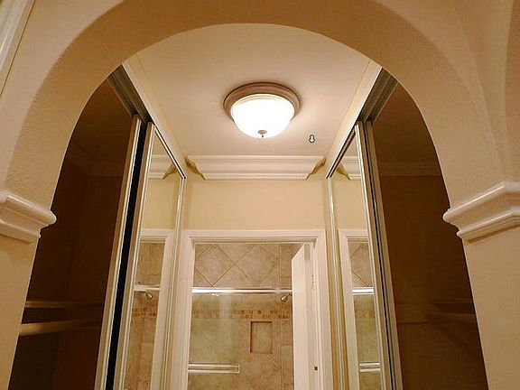 4th image of 2212 N Cahuenga Blvd APT 210