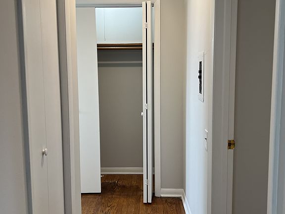 5th image of 4014 W 103rd St #2