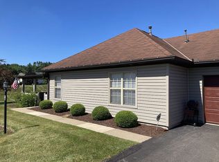 68 Ashford Dr, Cranberry Township, PA 16066