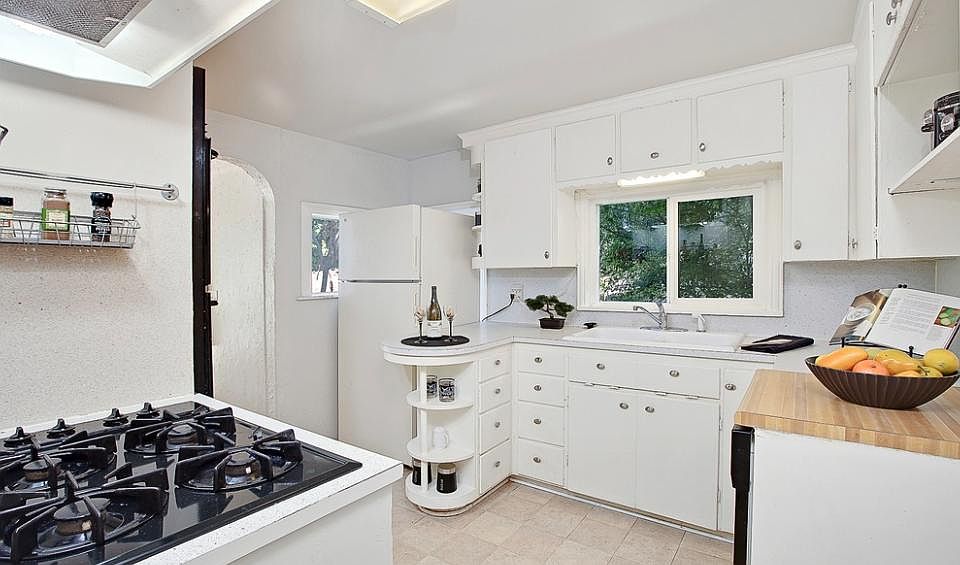 Kitchen NW view