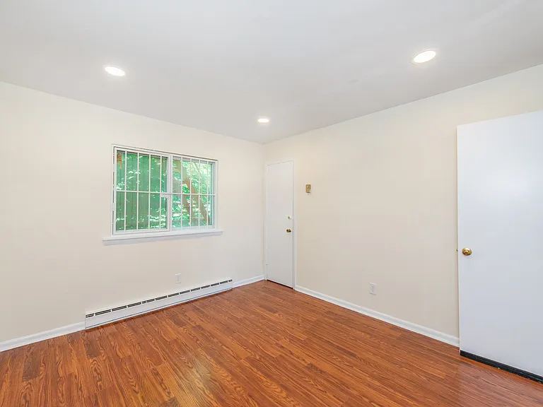 601 Fairview Ave #B1 — Photo 9