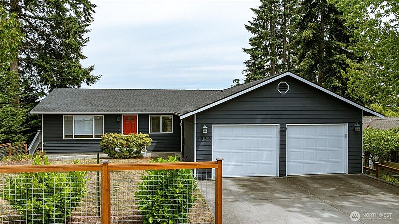 2nd image of 5055 Honeymoon Bay Road