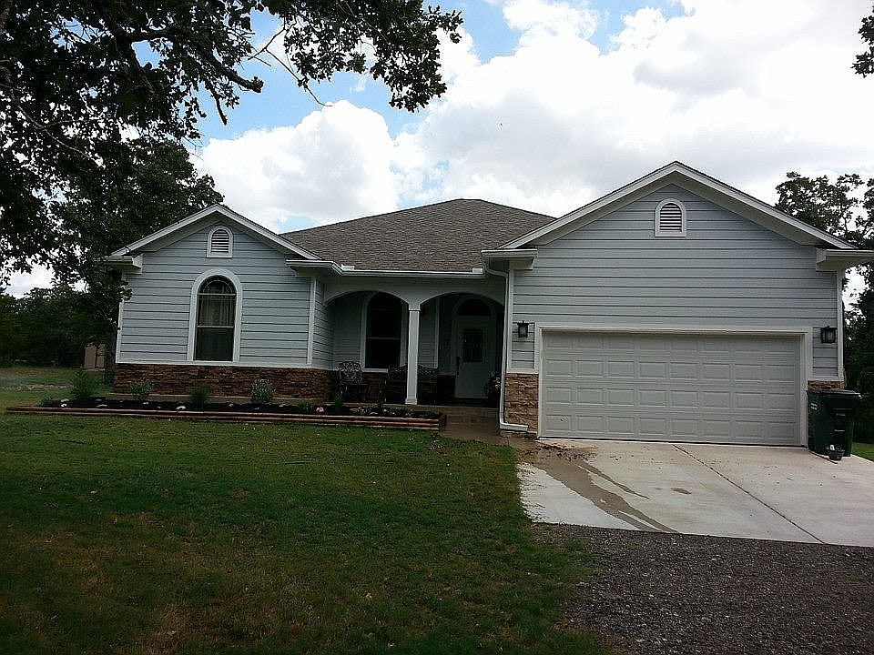 1st image of 139 Simpson Ave