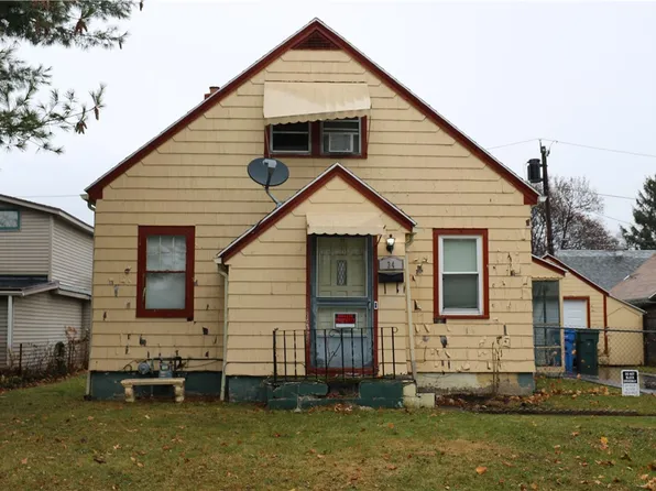 34 Lynchester St, Rochester, NY 14615