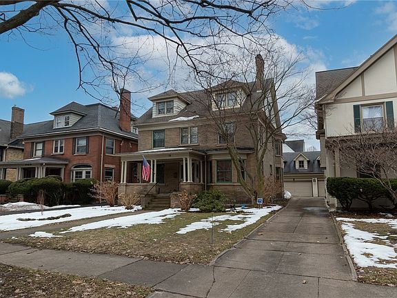 3rd image of 78 Brunswick St