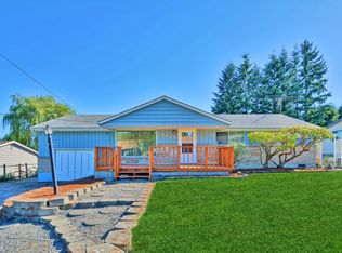 3029 NE 203rd St, Lake Forest Park, WA 98155